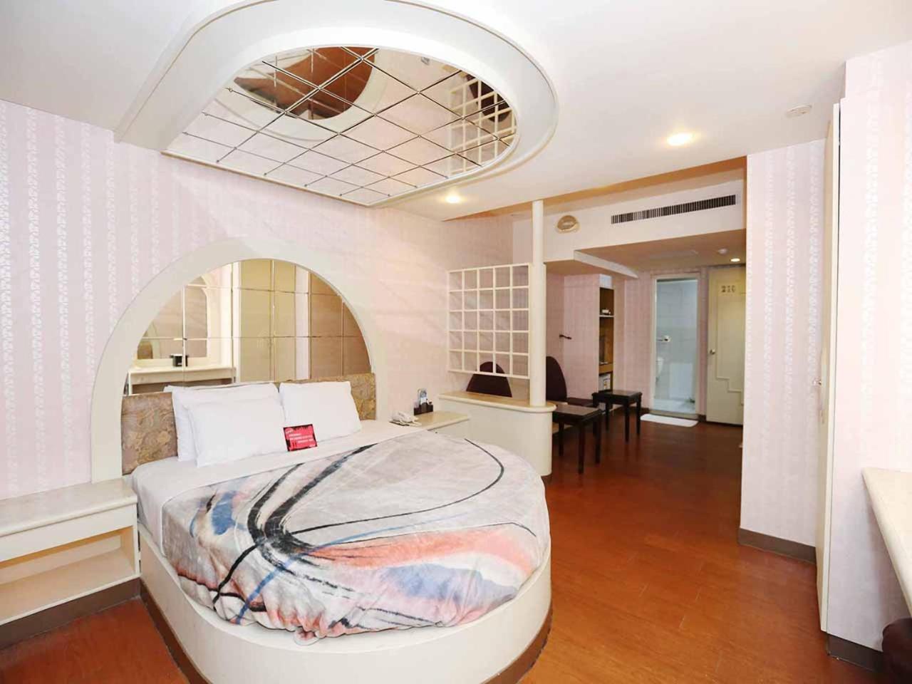 Midi Motel Tainan Branch Anping Exterior photo